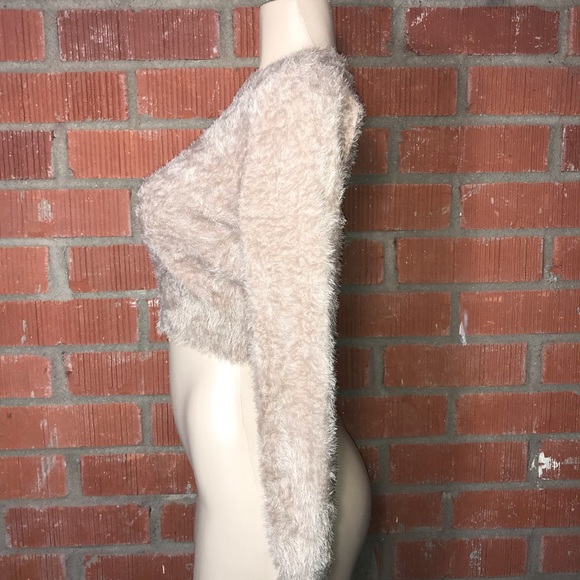 Free Hugs Fuzzy Sweater ☃️ - Picture 4 of 5